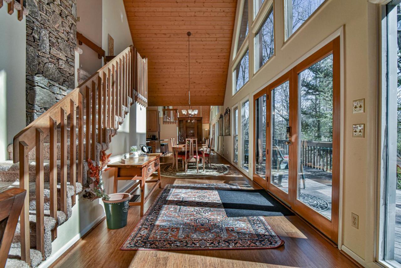 The Camby Cabin Just 12 Miles To Downtown Asheville Exterior photo
